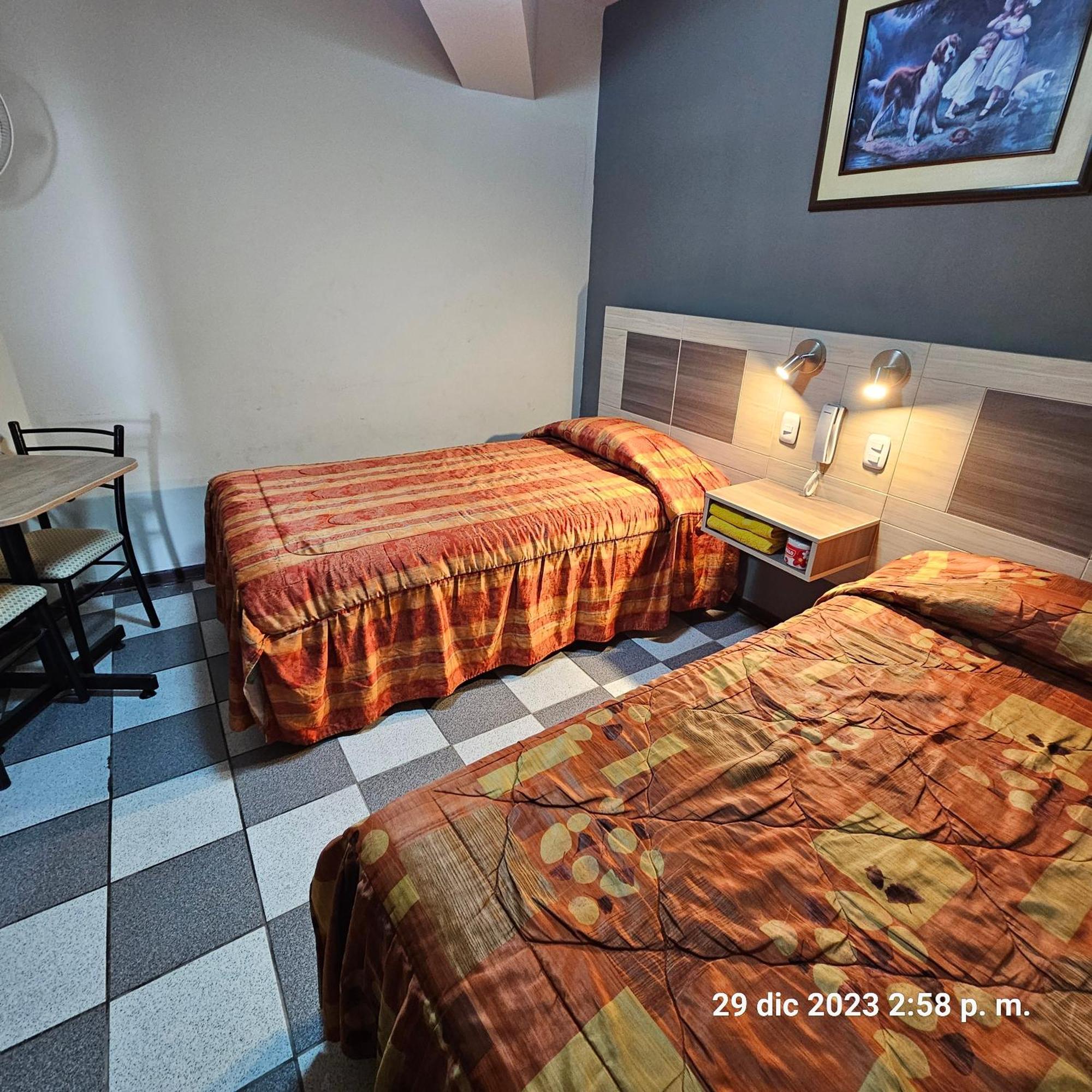 Hostal La Cascada リマ エクステリア 写真